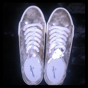 NWT Gold Tennis Shoes